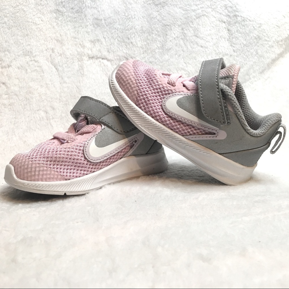 Little Girls Sz 5c Pink & Grey Nikes Like New